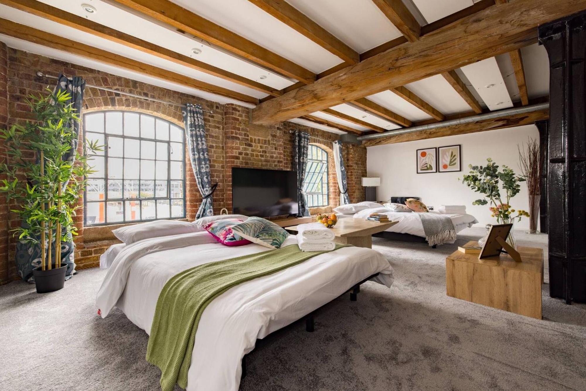 Wild Roses Serviced Apartments - Excel Warehouse 2 ロンドン エクステリア 写真
